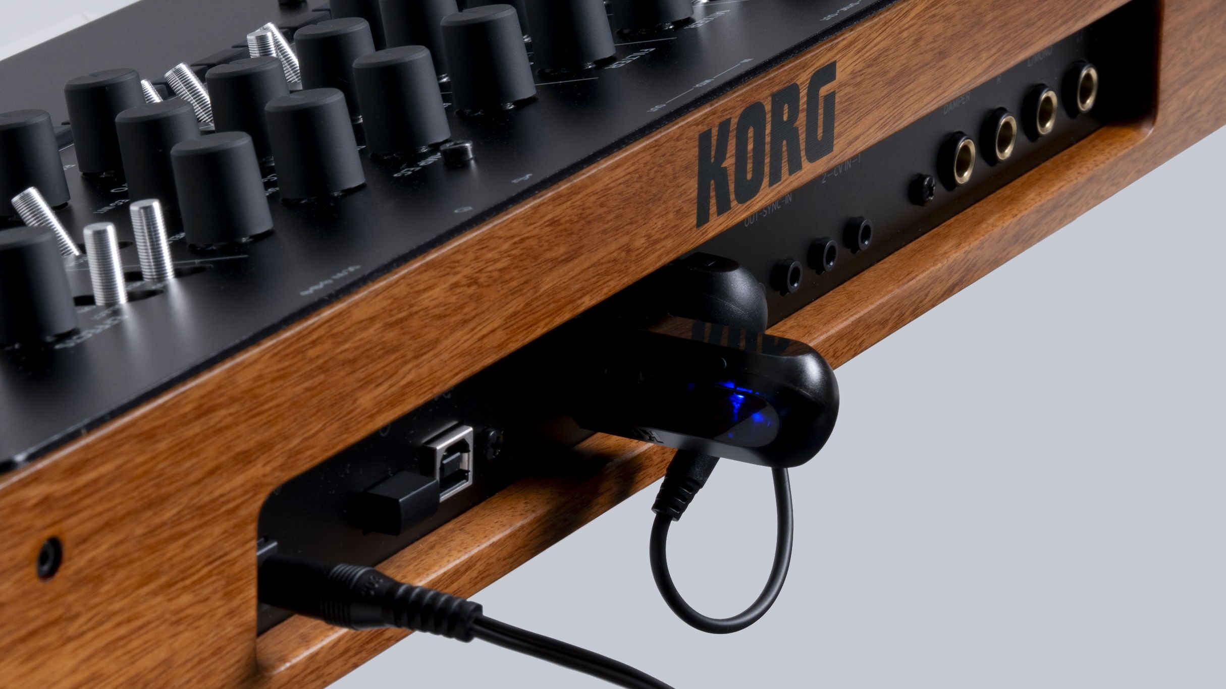 BM-1 Bluetooth MIDI Adapter