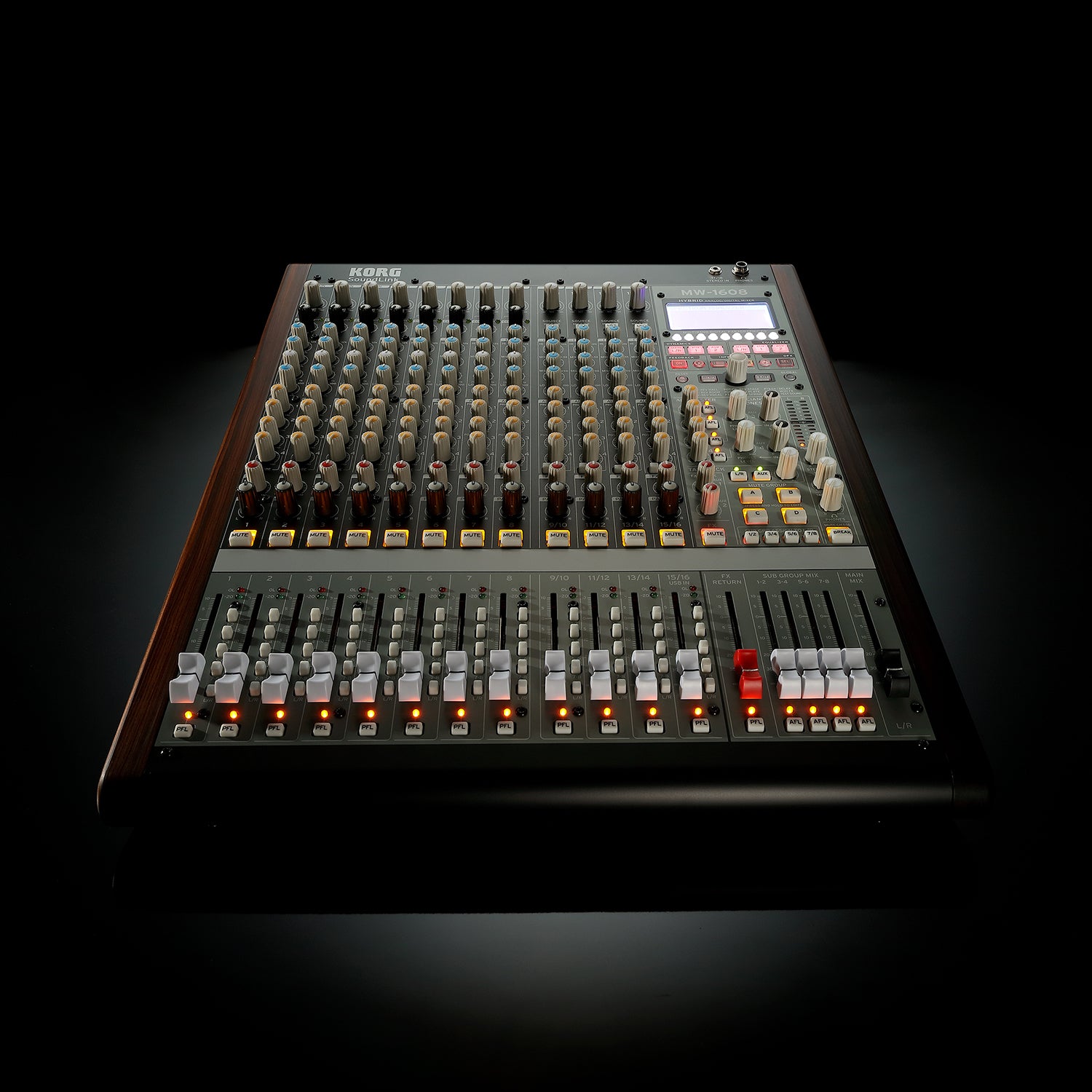 SoundLink MW-1608 16-channel Hybrid Mixer
